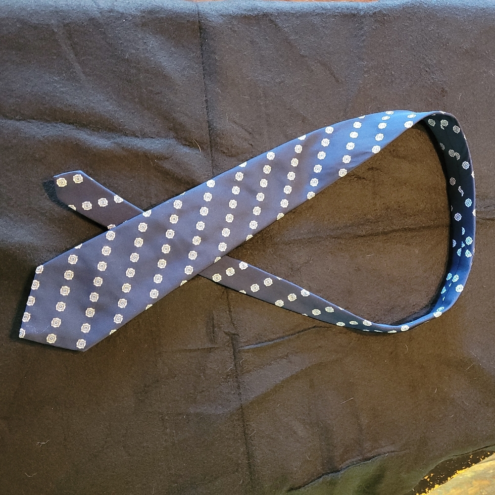 Vintage men's tie from Riverside Men's shop